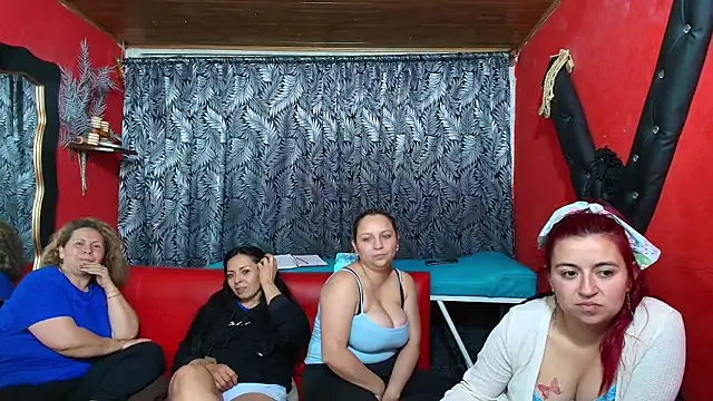 lesbiancuple online show from 12, 3, 2025