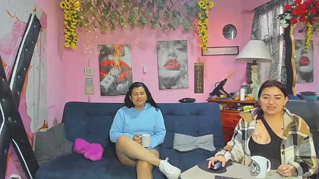 lesbiancuple online show from 27, 4, 2026