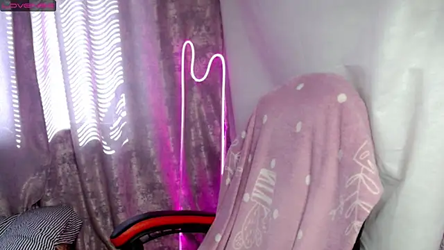 Careys universe online show from 26, 4, 2026