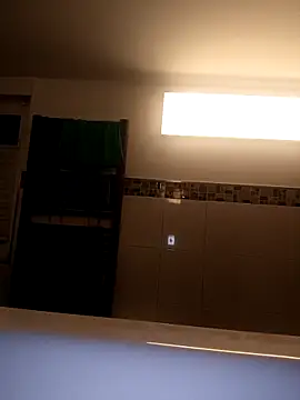 Curvy Milf Stella online show from 4, 2, 2026