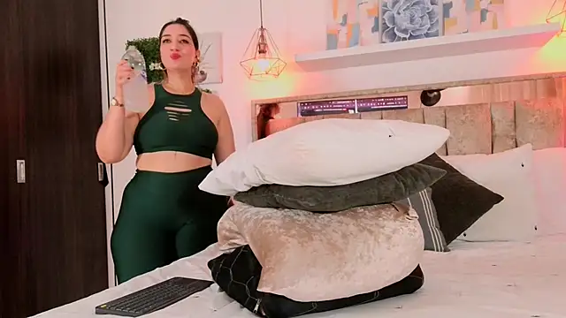 Dulce Morrys online show from 13, 2, 2026