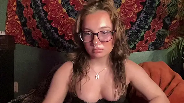 Snapshot of sweetandwet_daddy chatting on 4, 12, 2025 sweetandwet daddy online show from 4, 12, 2025