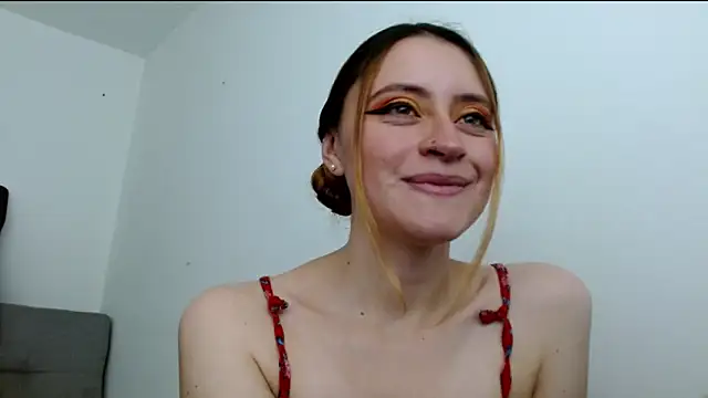 Snapshot of Juls_winter_ chatting on 9, 6, 2026 Juls winter online show from 9, 6, 2026