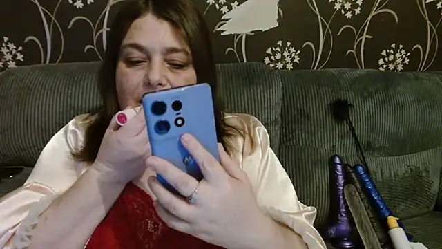 HouseWifeWhore Milf online show from 7, 11, 2025