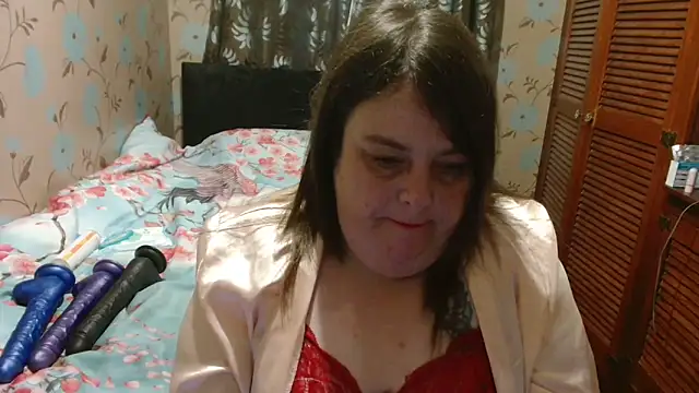 HouseWifeWhore Milf online show from 19, 12, 2025