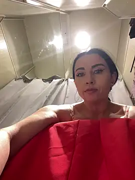 CrazzyChicks online show from 8, 2, 2025