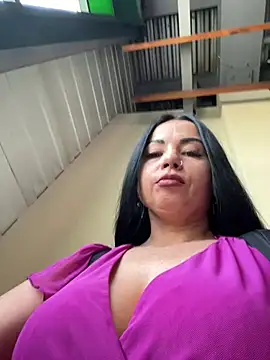 CrazzyChicks online show from 28, 5, 2026