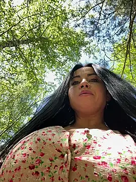CrazzyChicks online show from 1, 6, 2026