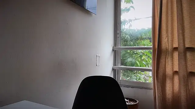 romeolovedark online show from 15, 4, 2026