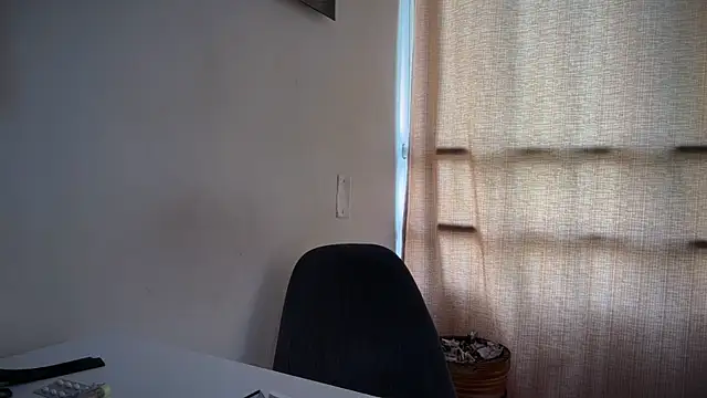 romeolovedark online show from 20, 4, 2026