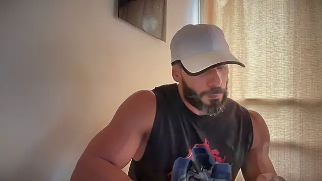 Snapshot of romeolovedark chatting on 7, 6, 2026 romeolovedark online show from 7, 6, 2026