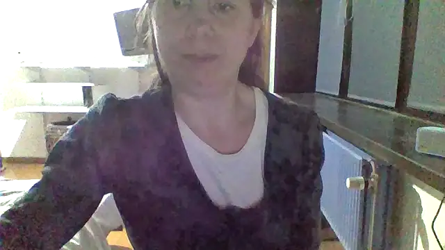 Snapshot of Moi_Lina chatting on 3, 10, 2025 Moi Lina online show from 3, 10, 2025