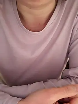 Snapshot of Moi_Lina chatting on 23, 2, 2026 Moi Lina online show from 23, 2, 2026