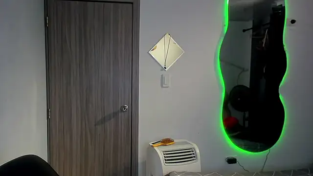 Kris Khalifa69 online show from 4, 10, 2025