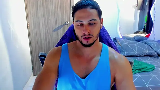 Snapshot of Kris_Khalifa69 chatting on 1, 5, 2026 Kris Khalifa69 online show from 1, 5, 2026