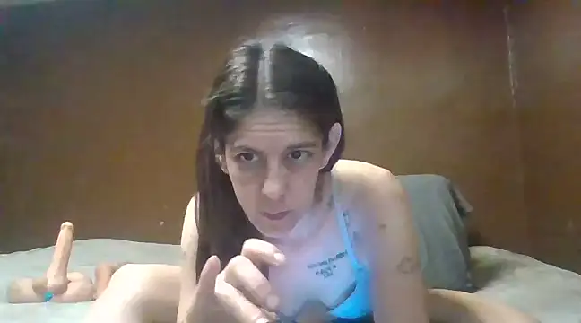 Snapshot of Heavenskyyee chatting on 24, 2, 2025 Heavenskyyee online show from 24, 2, 2025