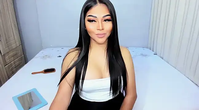 Snapshot of shantal_r0mance chatting on 8, 2, 2025 shantal r0mance online show from 8, 2, 2025