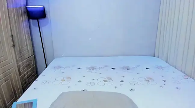 Snapshot of shantal_r0mance chatting on 15, 2, 2025 shantal r0mance online show from 15, 2, 2025