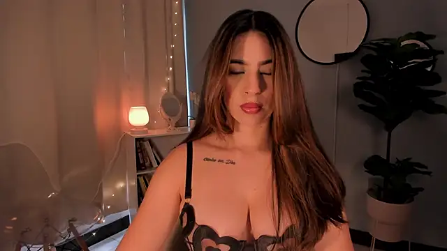 LiaPearce online show from 7, 10, 2025