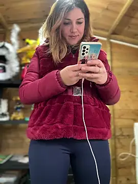 Snapshot of DaisyVibesss chatting on 8, 12, 2024 DaisyVibesss online show from 8, 12, 2024