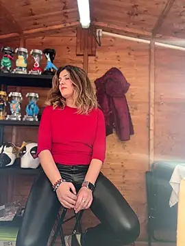 Snapshot of DaisyVibesss chatting on 29, 12, 2024 DaisyVibesss online show from 29, 12, 2024