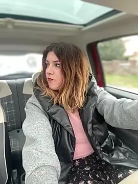 Snapshot of DaisyVibesss chatting on 22, 2, 2025 DaisyVibesss online show from 22, 2, 2025