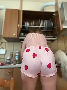 Snapshot of DaisyVibesss chatting on 27, 2, 2025 DaisyVibesss online show from 27, 2, 2025