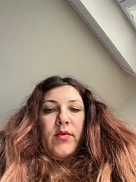 Snapshot of DaisyVibesss chatting on 19, 11, 2025 DaisyVibesss online show from 19, 11, 2025