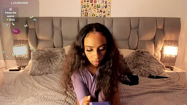 Nickytouse online show from 20, 2, 2025