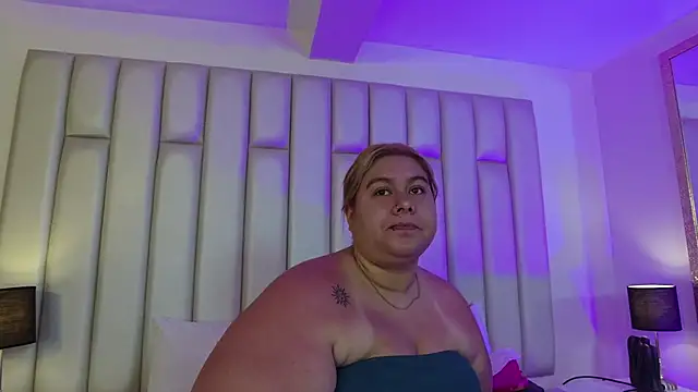 aandreaperez online show from 24, 3, 2026