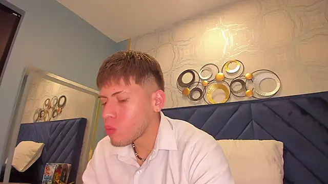 SebastianMaximoff online show from 10, 1, 2025