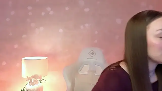 MilaFleur online show from 22, 4, 2026