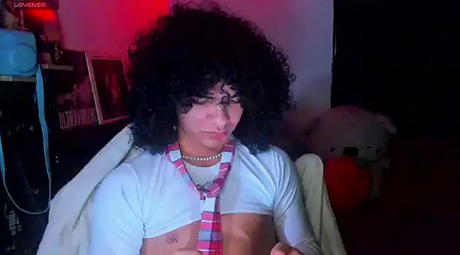 Snapshot of sweetvond_ chatting on 2, 3, 2025 sweetvond online show from 2, 3, 2025