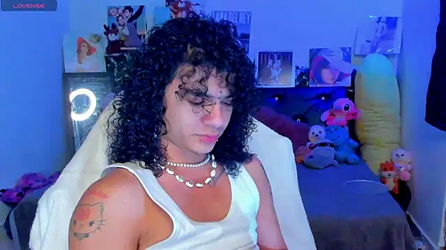 Snapshot of sweetvond_ chatting on 6, 3, 2025 sweetvond online show from 6, 3, 2025