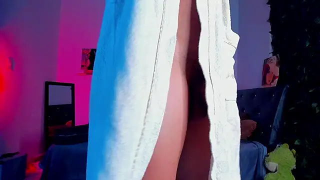 Snapshot of sweetvond_ chatting on 10, 10, 2025 sweetvond online show from 10, 10, 2025