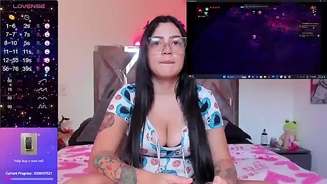 Snapshot of cutesarah_ chatting on 10, 12, 2024 cutesarah online show from 10, 12, 2024