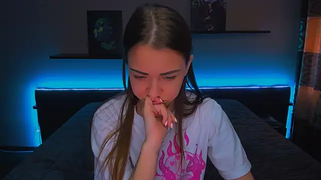 AlexaBarkley online show from 20, 2, 2025