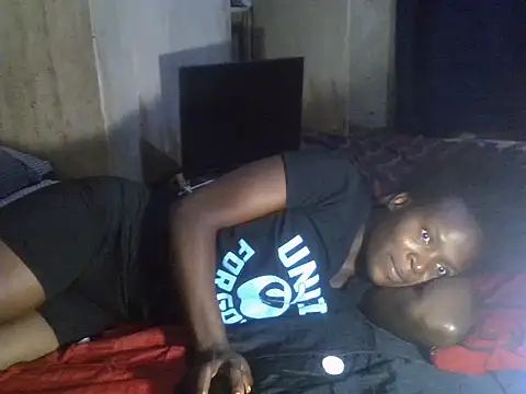 cute-shamza online show from 28, 4, 2026