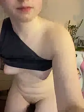 Snapshot of sweetest_pie chatting on 24, 2, 2026 sweetest pie online show from 24, 2, 2026