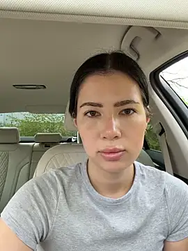 clairewntr online show from 18, 4, 2026