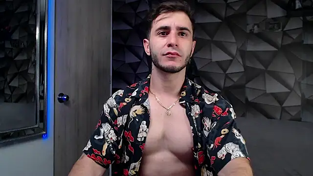 Snapshot of Latino_stud4u chatting on 23, 9, 2025 Latino stud4u online show from 23, 9, 2025