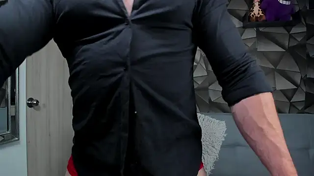 Snapshot of Latino_stud4u chatting on 5, 3, 2026 Latino stud4u online show from 5, 3, 2026