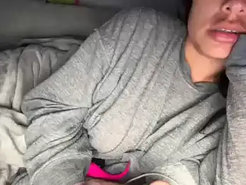 Snapshot of tbaexoxox chatting on 2, 3, 2026 tbaexoxox online show from 2, 3, 2026