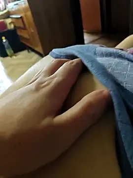 LovlyAnnie online show from 27, 3, 2026