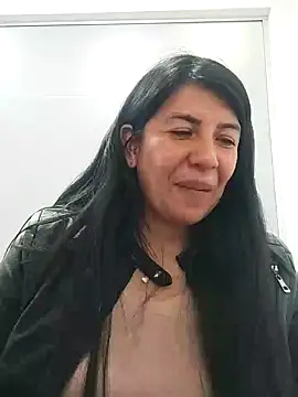 Snapshot of aisha_latina chatting on 27, 1, 2025 aisha latina online show from 27, 1, 2025