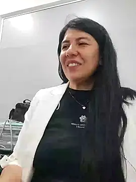 Snapshot of aisha_latina chatting on 31, 1, 2025 aisha latina online show from 31, 1, 2025