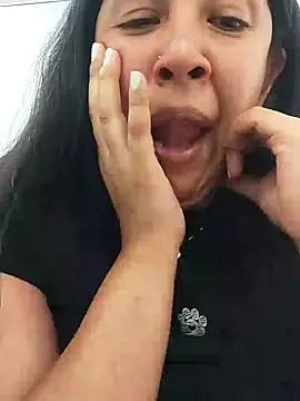 Snapshot of aisha_latina chatting on 31, 1, 2025 aisha latina online show from 31, 1, 2025