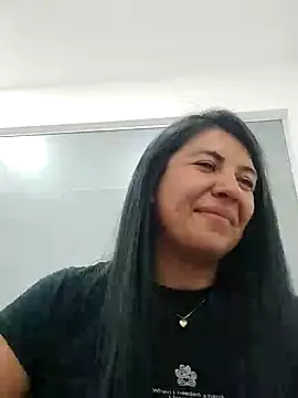 Snapshot of aisha_latina chatting on 31, 1, 2025 aisha latina online show from 31, 1, 2025