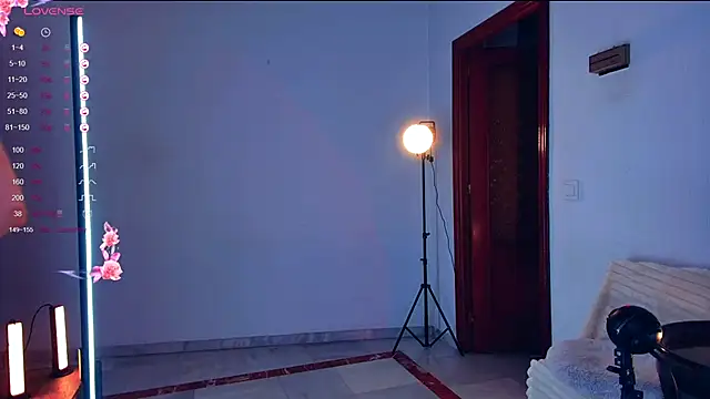 Arielle  03 online show from 9, 10, 2025