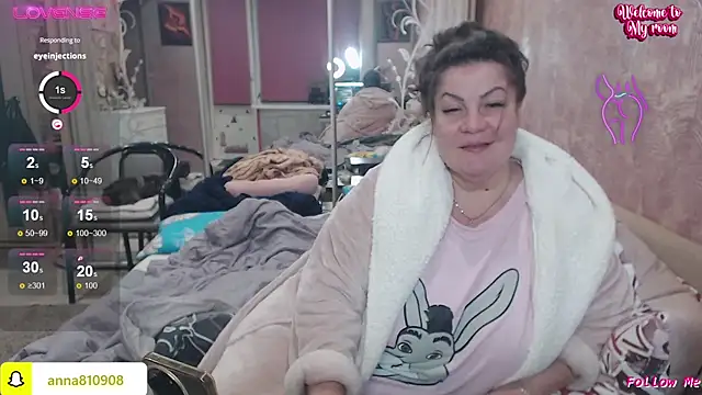 Snapshot of femme_fatale1 chatting on 27, 10, 2025 femme fatale1 online show from 27, 10, 2025